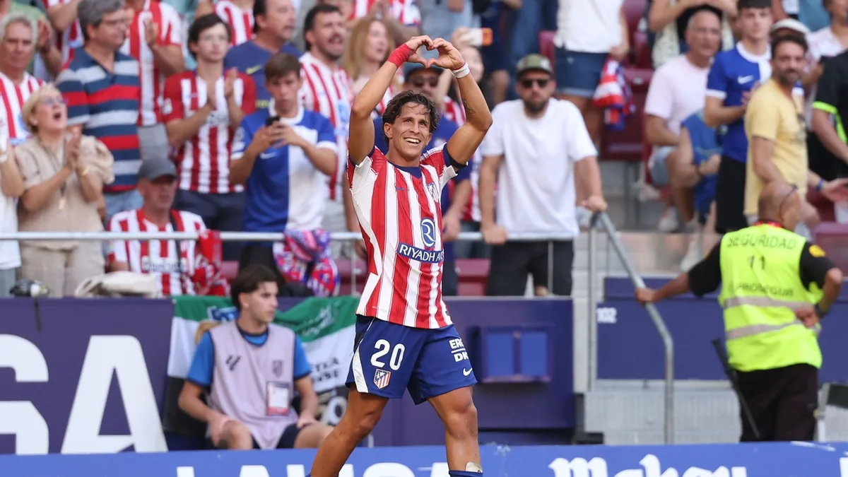 Empate de locura entre Atleti y Villarreal (2-2): expulsión, bronca de VAR y relación rota con Julián