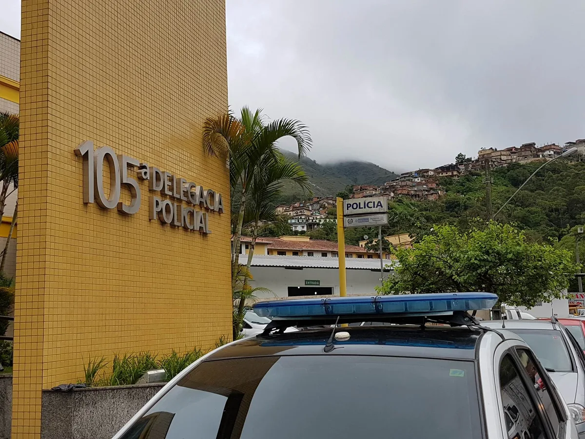 Polícia Civil e Guarda Municipal salvam cães em situação de maus-tratos em Petrópolis: 'Risco concreto de morte'
