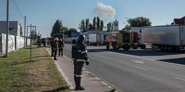 EN DIRECT, guerre en Ukraine : cinq morts à travers le pays après les frappes russes nocturnes ; les attaques se poursuivent à Kiev