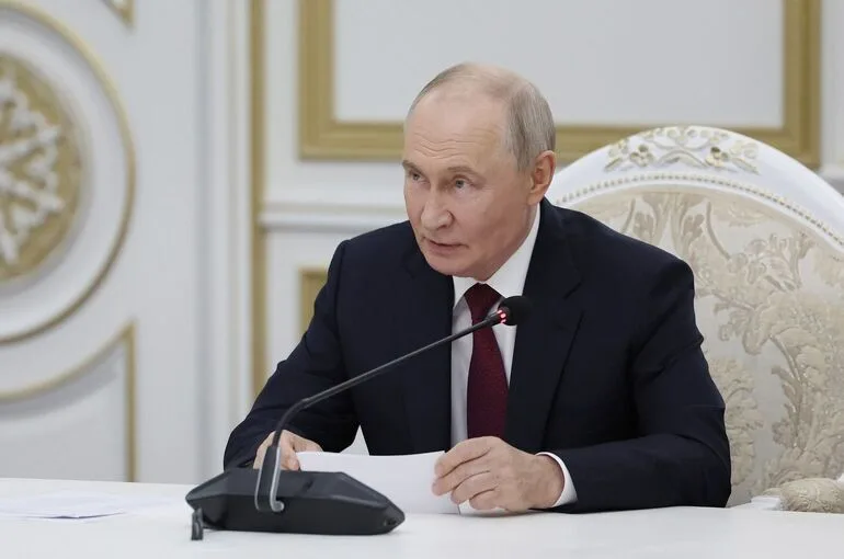 Путин отметил совместную работу России и Таджикистана на гуманитарном треке
