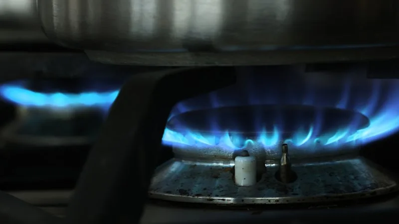 Gas exporters to be forced to prevent Australian shortfalls under new laws