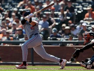Walker Jenkins' pinch-hit RBI single in the 7th keys Twins' 4-2 victory over Giants