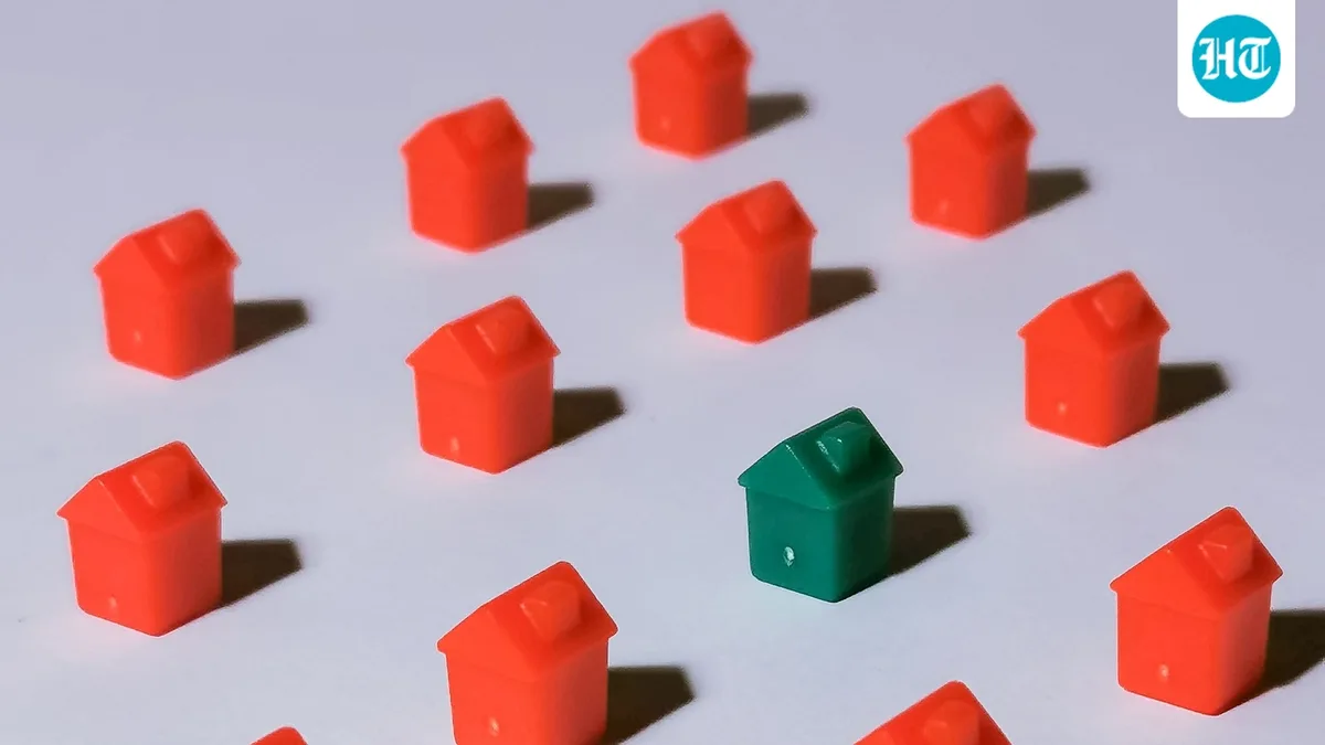 Mortgage rates today: Should you choose a 6.35% ARM or 6.57% fixed mortgage?