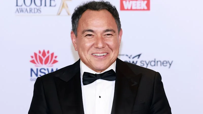 ‘It’s different’: Robert Irwin’s razzle-dazzle gets big thumbs up from Sam Pang