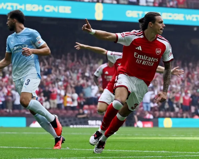 Arsenal v Manchester City: Community Shield – live