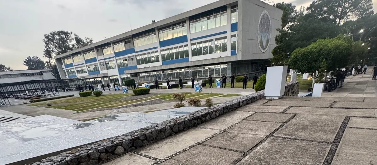 El Ministerio Público allana el campus central de la Universidad de San Carlos de Guatemala por denuncias sobre registros académicos eliminados