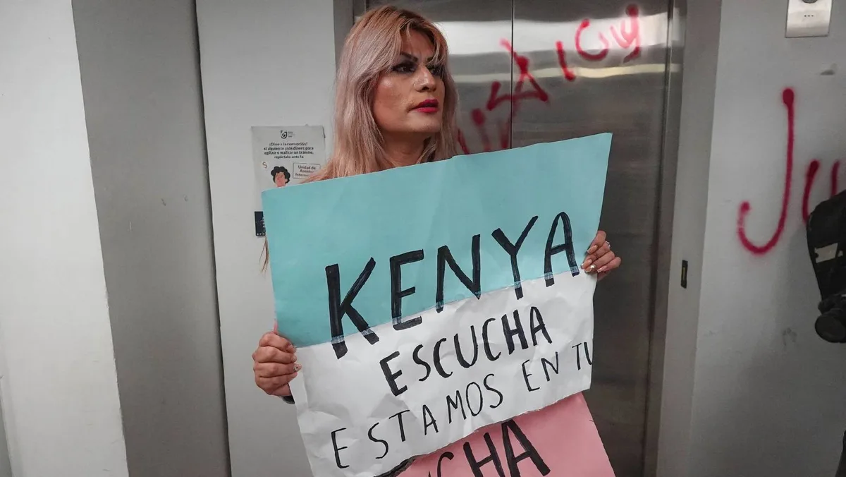 Kenya Cuevas denuncia transfobia del Ministerio Público de la FGJ-CDMX; colectivos trans protestan