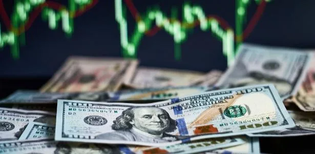 Dólar sobe a R$ 5,15 e Bolsa se valoriza com Ibovespa 'em indefinição'