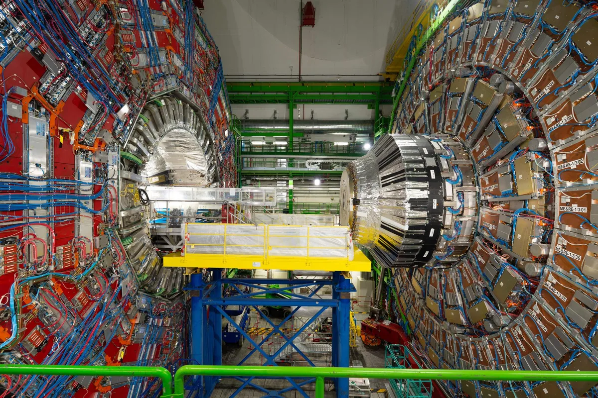 Projet scientifique crucial ou grand projet inutile ? Pourquoi le futur méga-accélérateur de particules du Cern est controversé