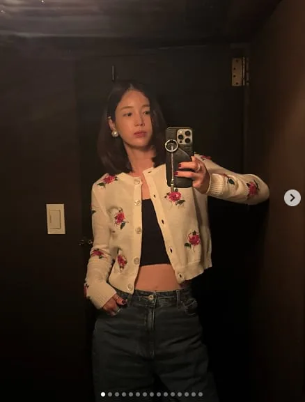 기은세, 이렇게 먹어도 ‘늘씬’..크롭티 입고 뽐낸 복근