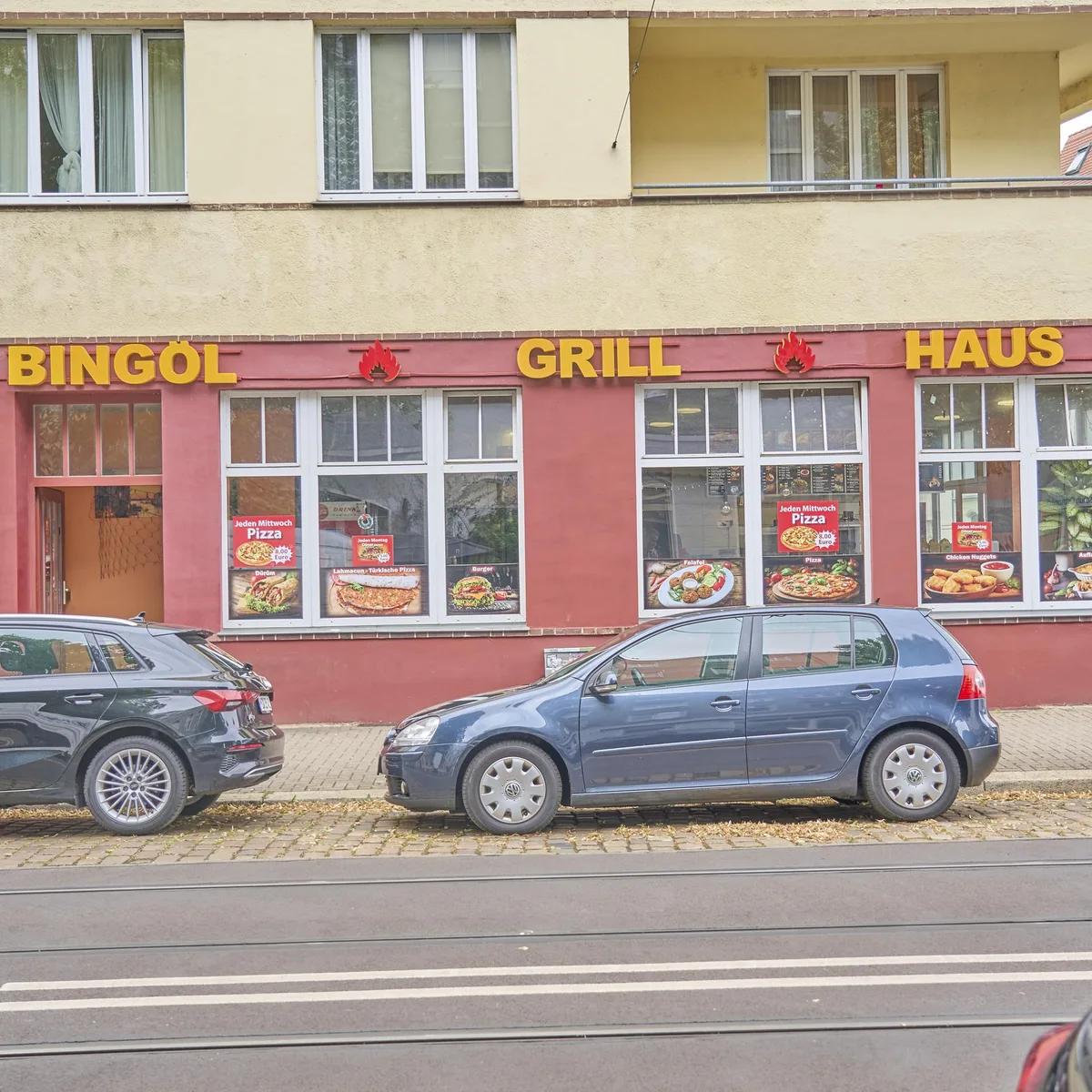 Sachsen-Anhalt - Migranten in Magdeburg schließen ihre Geschäfte, um gegen Rassismus zu protestieren