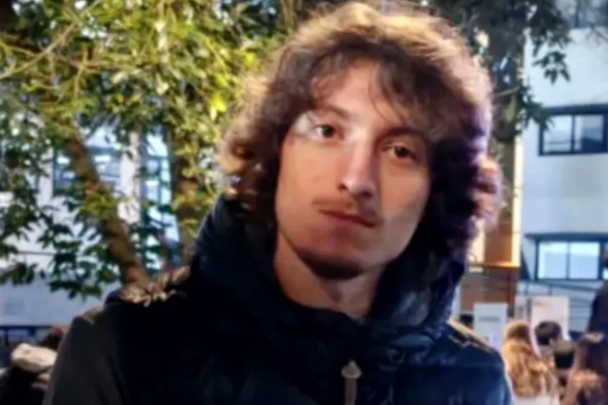 Buscan a un estudiante universitario que fue a entregar un trabajo en La Plata y desapareció
