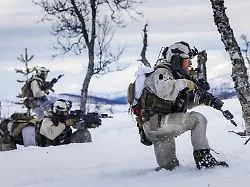 "Anderes Maß an Feuerkraft": Norwegen rüstet in der Arktis gegen Russland auf