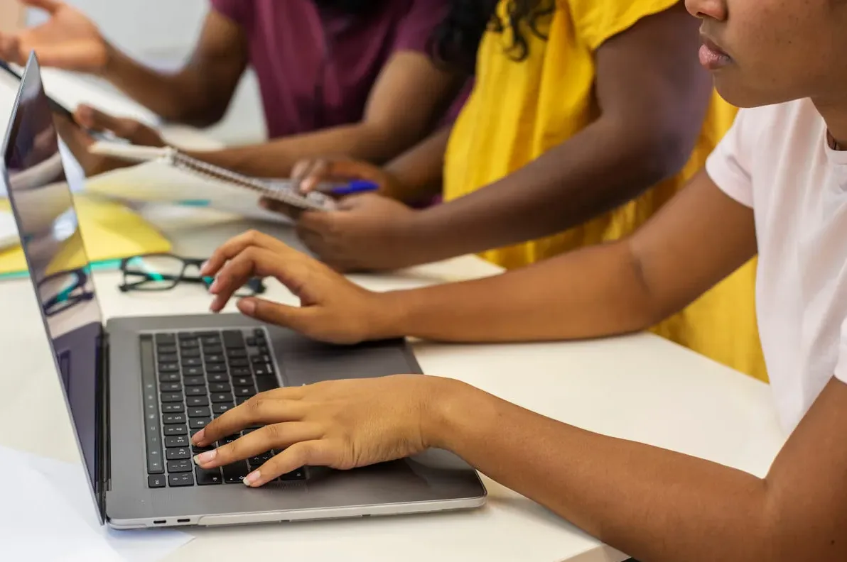 Professores podem se inscrever em mestrado gratuito em Educação Digital