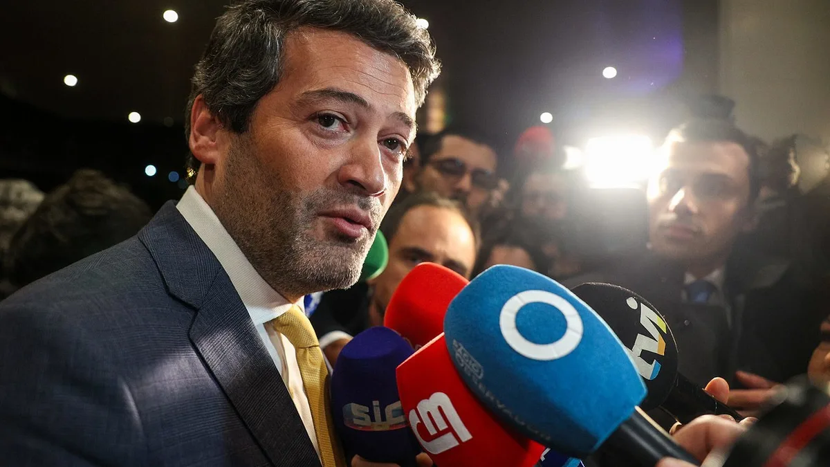 Ventura acusa Luís Neves de “estilo Al Capone” e diz que esta “mais tendente a avançar” com moção de censura ao Governo