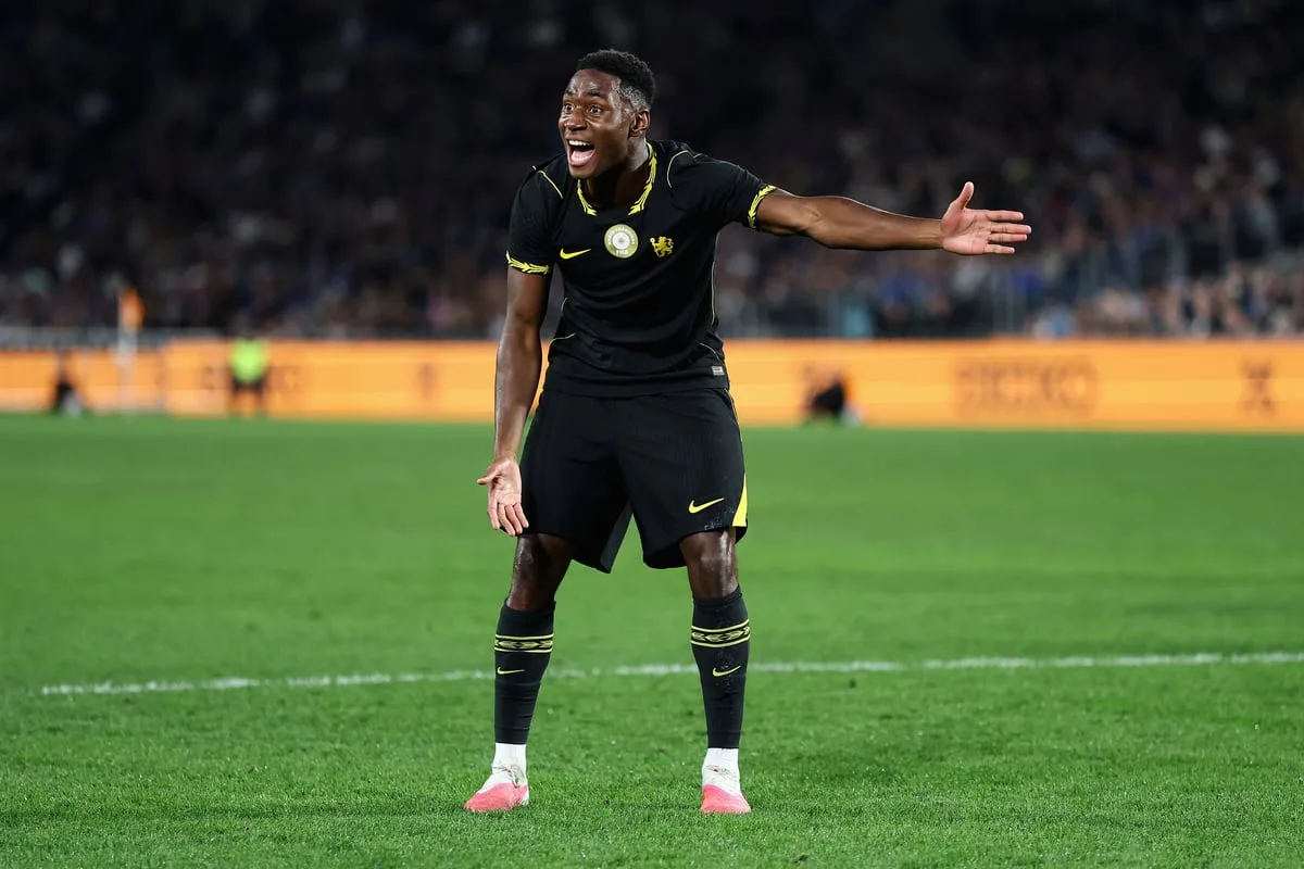 Chelsea send Dario Essugo transfer alert as loan proposals encouraged