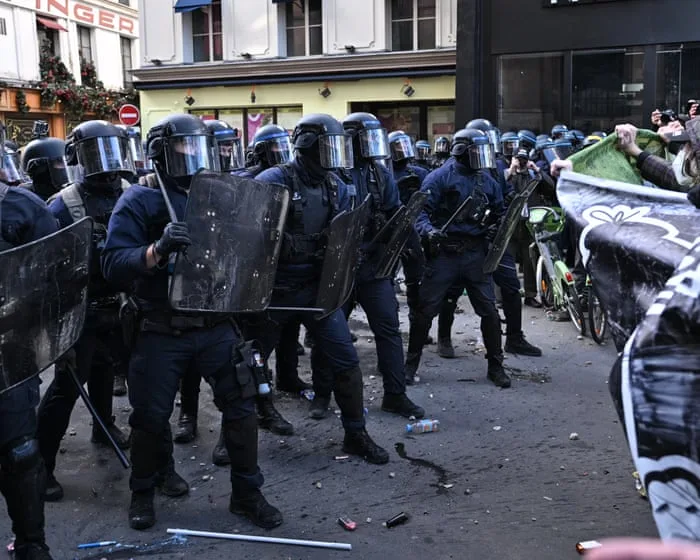 French police accused over war-like injuries to teenagers in school protests
