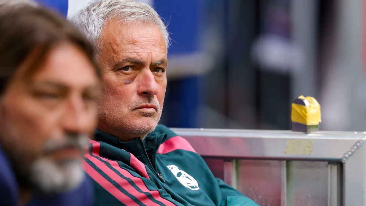 José Mourinho, entrenador del Real Madrid, sobre el mercado de fichajes: "Si me preguntas si el mercado está cerrado para mí... sí. Está cerrado"