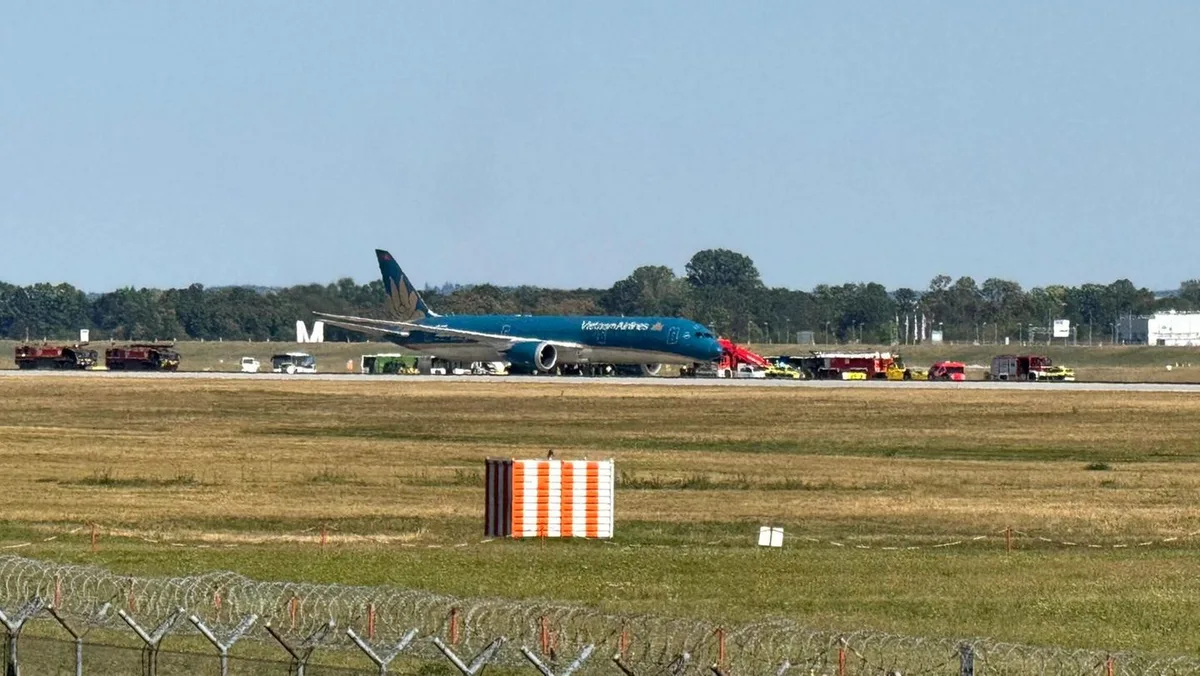 Fughafen München: Flugzeug meldete vor Beinahe-Unglück Bodenberührung und Reifendruck