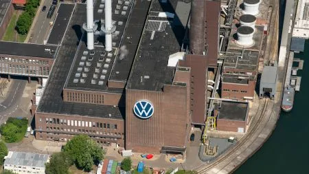 VW schwört Belegschaft auf Sparkurs ein