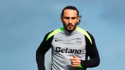 OFICIAL: Kochorashvili deixa o Sporting e assina pelo Sevilha