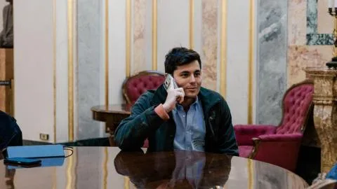 La juez procesa a Vito Quiles por un delito de estafa que puede llegar a los 9 años de prisión por colarse en los trenes