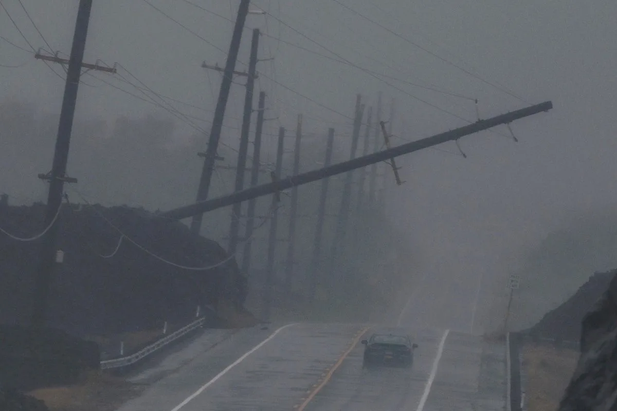Homes damaged, 180,000 without power as Hurricane Lala sweeps past Hawaii