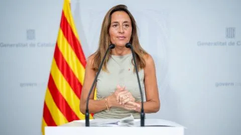 Niubó pide a los sindicatos convocantes de la huelga del primer día de curso escolar "un paréntesis" pese a no llegar a acuerdo