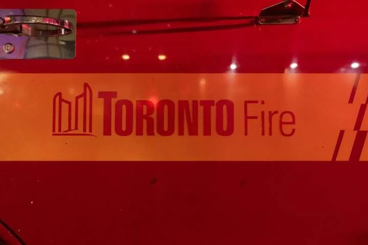 8th-floor Toronto apartment fire leaves man in life-threatening condition