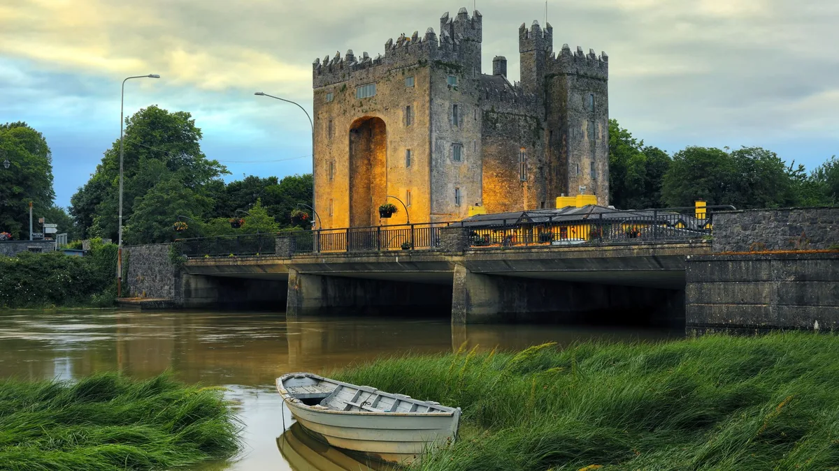 Shannon: la escapada irlandesa con vuelo directo desde Madrid entre castillos, acantilados y un paisaje lunar