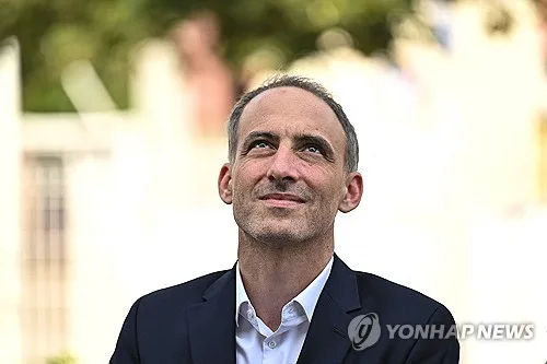 "극우에 나라 넘길 수 없어"…프랑스 대선 좌파 경쟁 가열