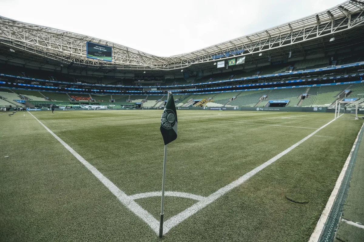 Palmeiras x Corinthians no Brasileirão: onde assistir, horário e escalações