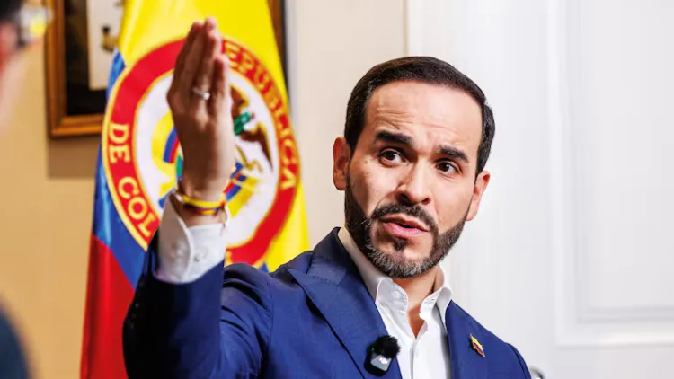 De la Espriella anuncia operação para deportar imigrantes irregulares na Colômbia