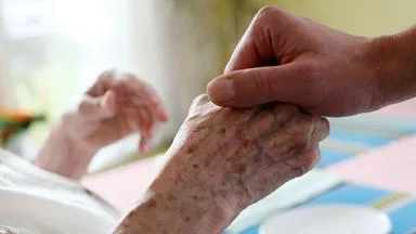 AOK-Chefin warnt vor Milliardenloch in Pflegeversicherung