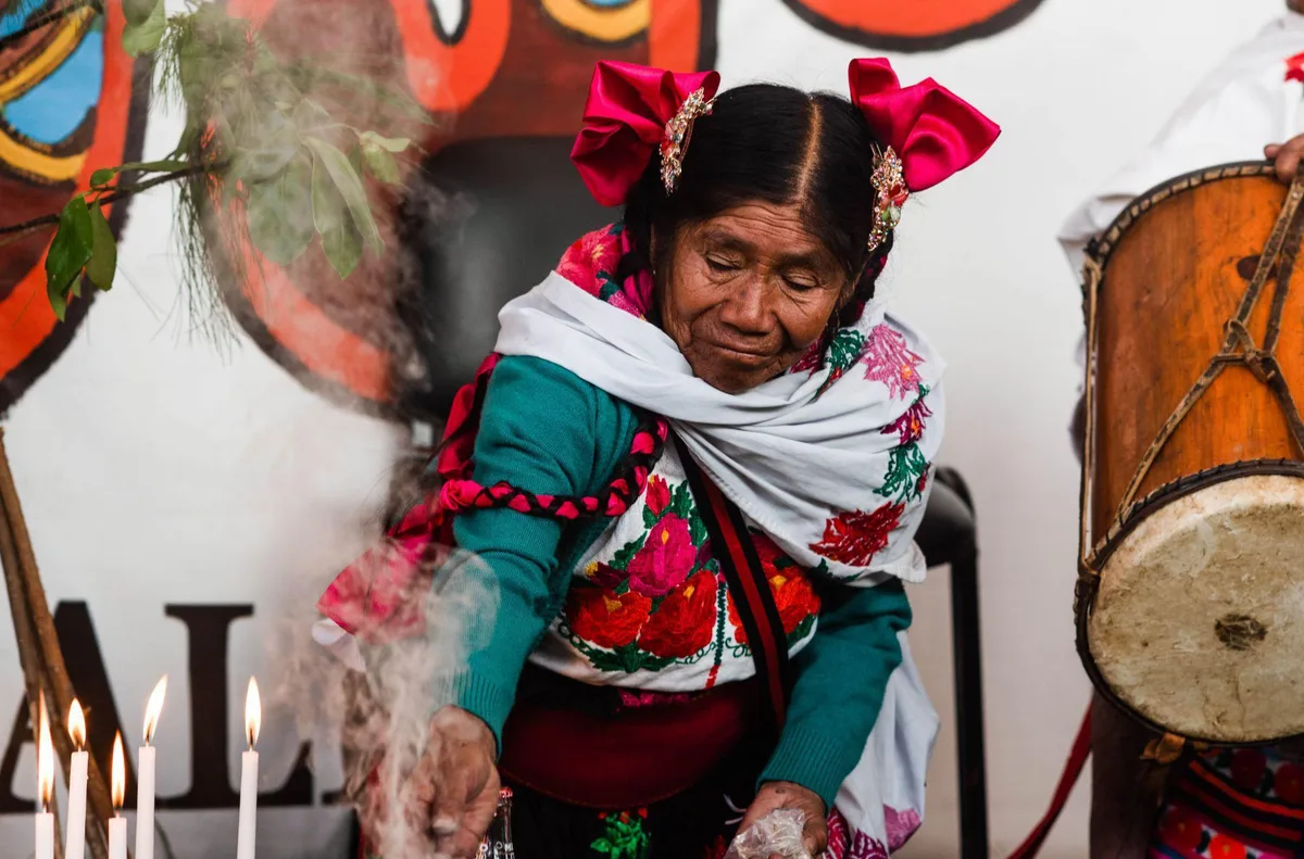 Pueblos indígenas, rehenes de la tradición