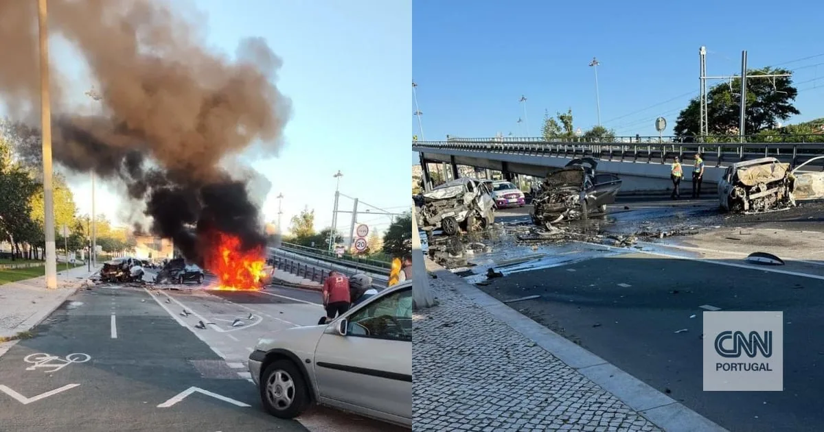 Perseguição policial termina com acidente aparatoso e três carros incendiados em Algés