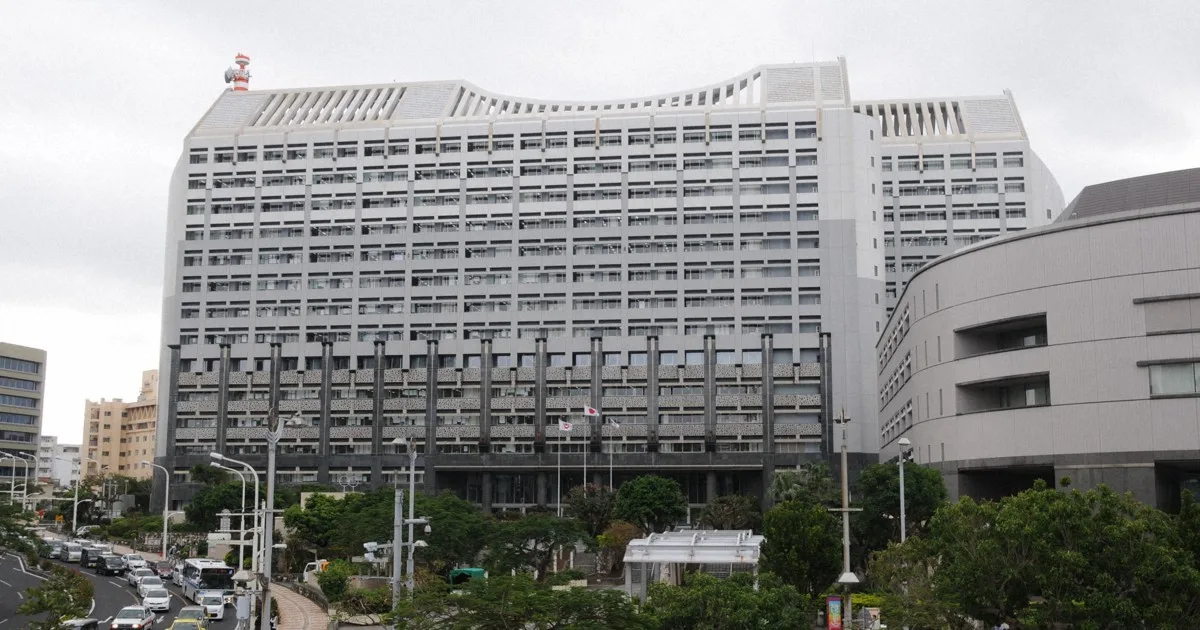 沖縄知事選2026:沖縄知事選告示 玉城、古謝両氏が事実上の一騎打ち 争点は？