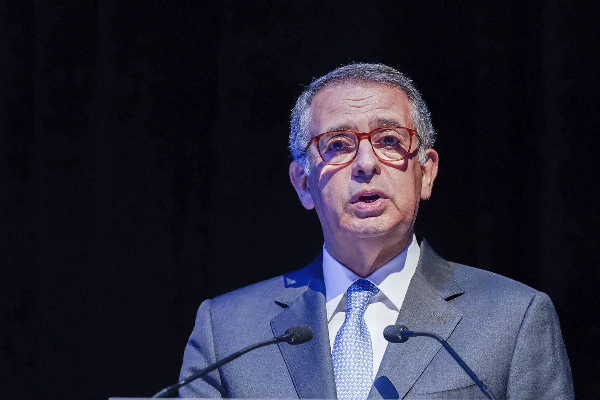 António José Seguro promulga a Lei de Estrangeiros e de Concessão de Asilo