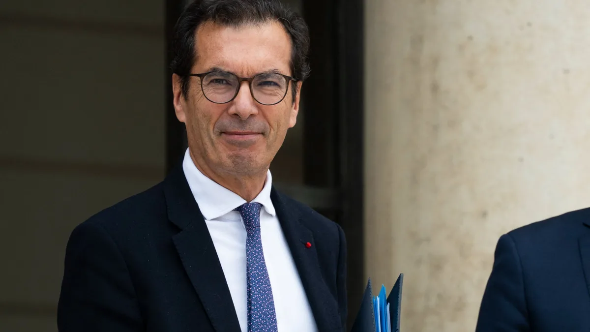 Les pères de familles nombreuses touchent plus que les mères à la retraite: le ministre du Travail envisage de revoir la majoration de 10% pour les pères de 3 enfants et plus