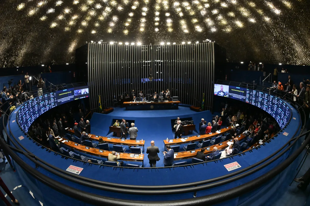 PEC da Segurança: oposição propõe diminuir maioridade penal para 14 anos