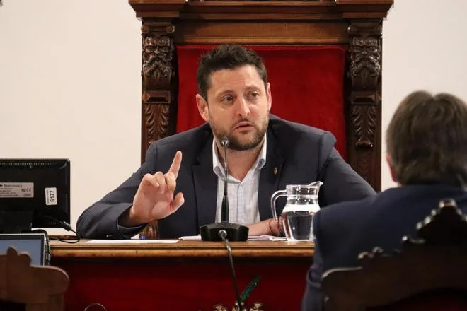 Viñuales desmiente haber pedido drogas a un narcotraficante por teléfono y anuncia acciones legales