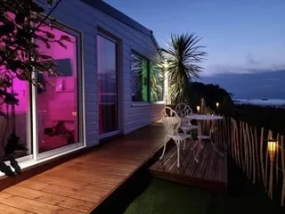 « Le Disneyland des adultes » : les love rooms, des hébergements toujours autant convoités