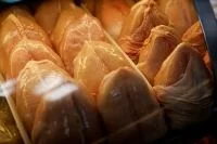 Sem frango brasileiro, Europa pode sentir pressão sobre os preços, diz ABPA