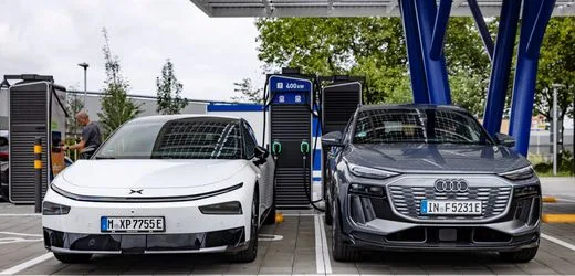 Audi Q6 e-tron und XPeng P7+: Deutsches und chinesisches Elektroauto im Technik-Test