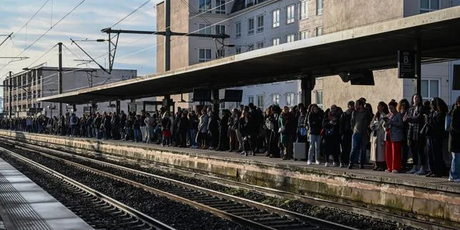 La SNCF s’engage à améliorer la ponctualité de ses RER et de ses Transiliens