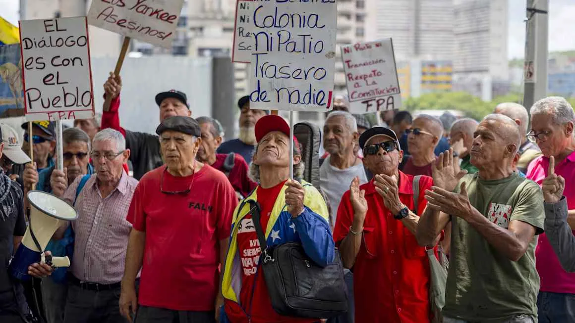 Oil deal with US is denounced by both sides of Venezuelan politics
