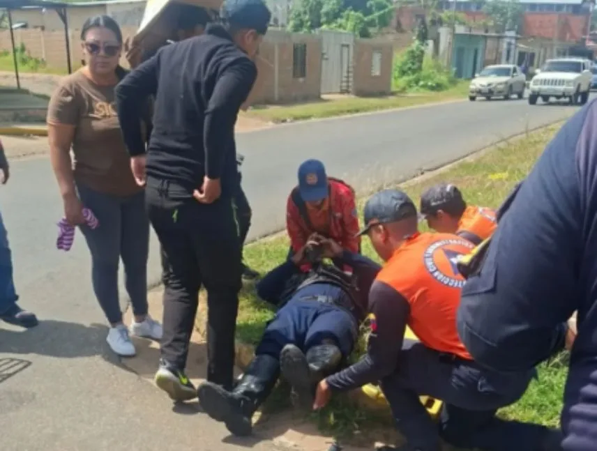 Funcionario policial resultó herido en accidente de tránsito