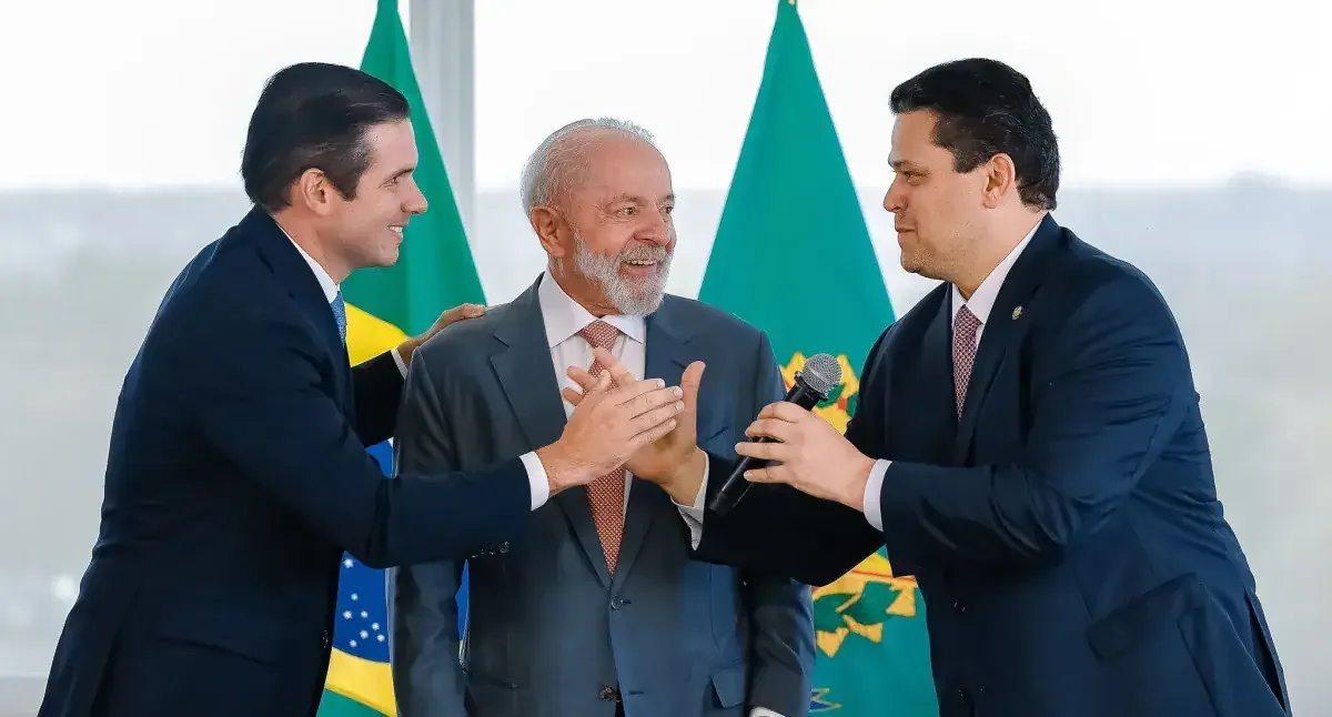 Lula deve se reunir com Hugo e Alcolumbre por fim da “taxa das blusinhas”