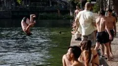 France links rise in drownings to 301 to heatwaves
