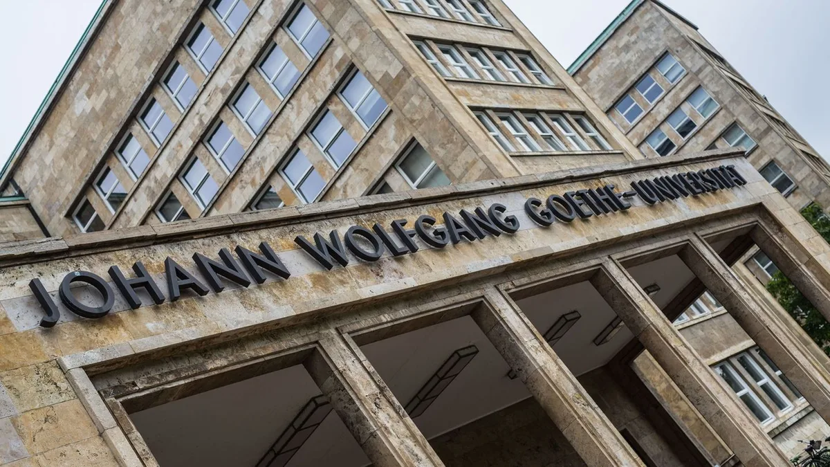 Landtag: Herunterfallende Waschbären? Kritik an Uni-Sanierungsstau